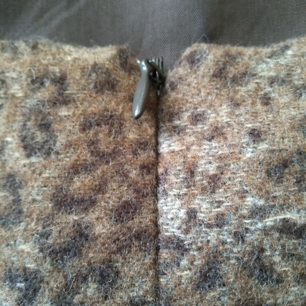 Vintage Charles Gray London Brown Leopard Animal Print Pencil Skirt Women's 10 - Picture 4 of 12